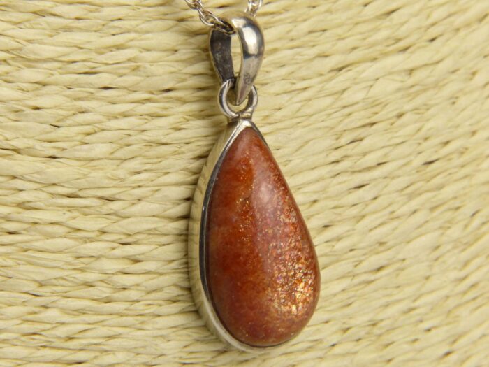 Sunstone plagioclase feldspar silver pendant 4