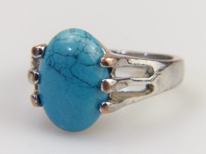 Vintage Howlite Rhodium Silver Ring 8