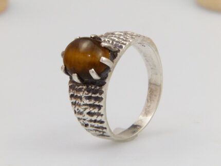 Tigers Eye Bark Effect Retro Silver Ring 8