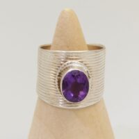 Vintage modernist wide Amethyst Silver Ring 1