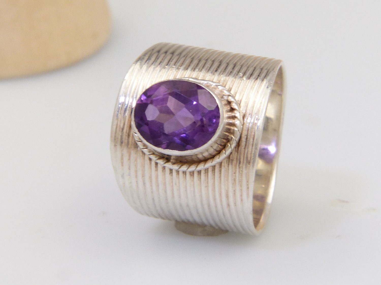 Vintage modernist wide Amethyst SIlver Ring 11