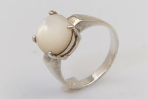 Vintage modernist moonstone silver ring 7