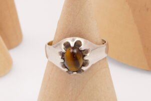 Modernist tigers eye silver ring toye kenning spencer 1