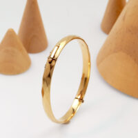 Vintage Gold Bangle Rolled Diamnod Cut Hallmarked 8