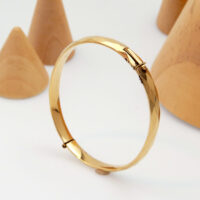 Vintage Gold Bangle Rolled Diamnod Cut Hallmarked 9