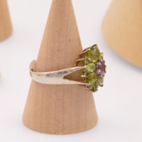 Vintage Peridot Amethyst Daisy Flower Silver Ring 5