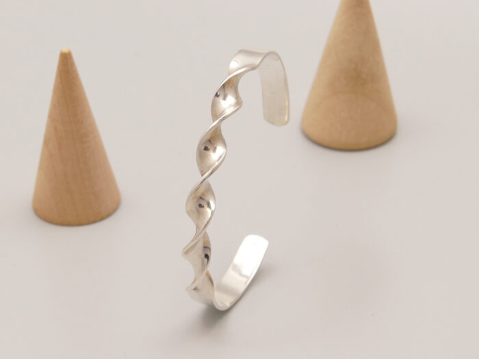 Vintage Silver Twisted Cuff Bangle Adjustable 8