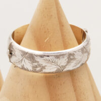 Vintage Wide Silver Hinged Bangle Leaf Hallmark 1968 3