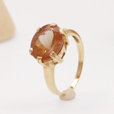 Vintage Peach Andesine Ring in Chunky 9ct Gold 2005 – Orange Green Iridescent Stone