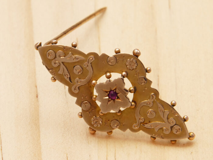 Victorian Gold Ruby Floral Brooch Hallmarked 1902 Sydenham Bros 9