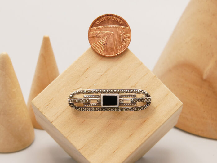 Art Deco Jet Onyx Marcasite Silver Brooch 2
