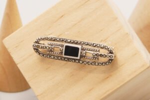 Art Deco Jet Onyx Marcasite Silver Brooch 3