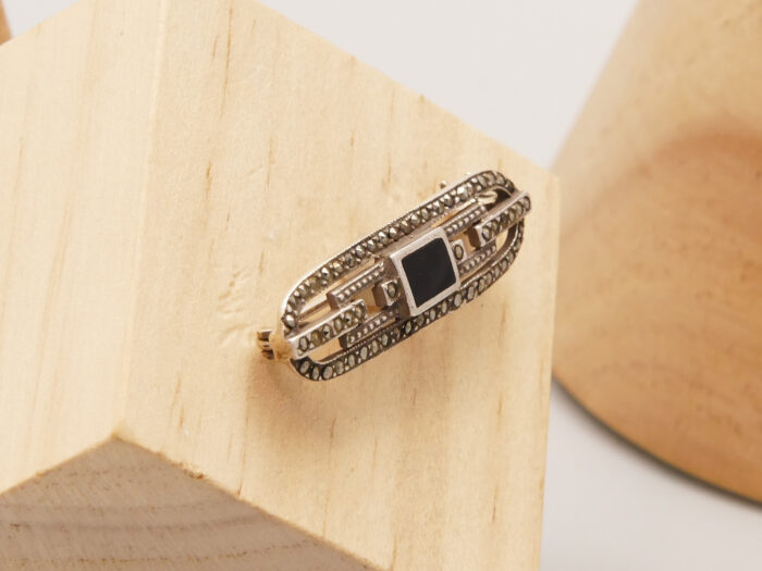 Art Deco Jet Onyx Marcasite Silver Brooch 6