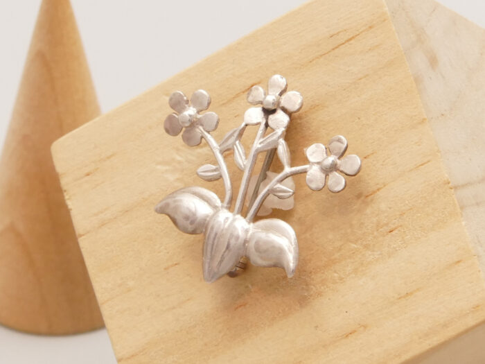 Flower Bouquet Silver Brooch Hallmarked 1993 3 Flower Bouquet Silver Brooch Hallmarked 1993 3