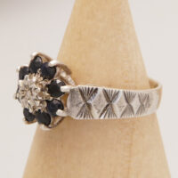 Vintage Blue Sapphire & Diamond Silver Ring 1980 - Daisy Cluster 4