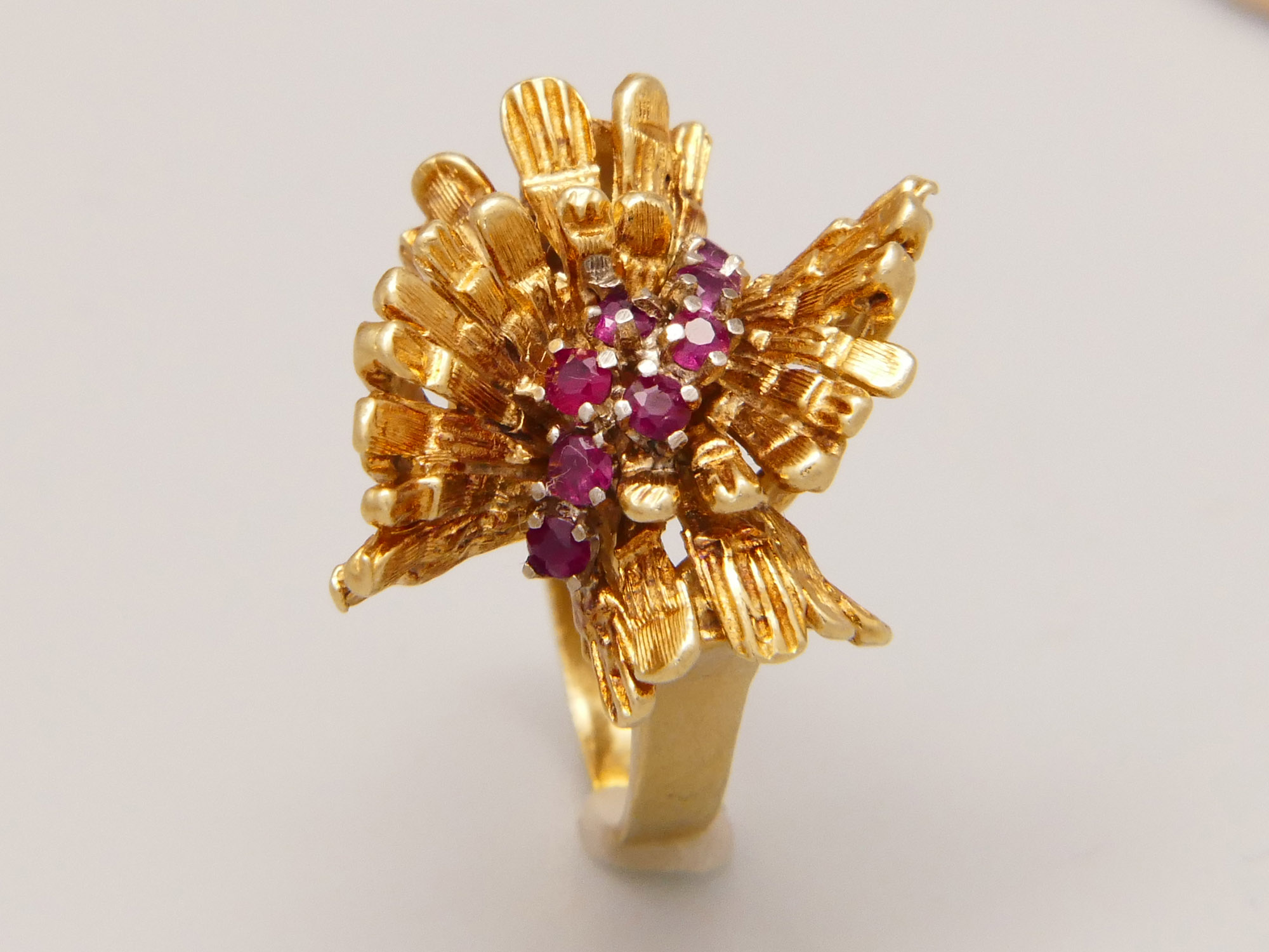 Vintage Ruby Cluster Ring in Yellow 18ct Gold Andrew Grima 1960s 13