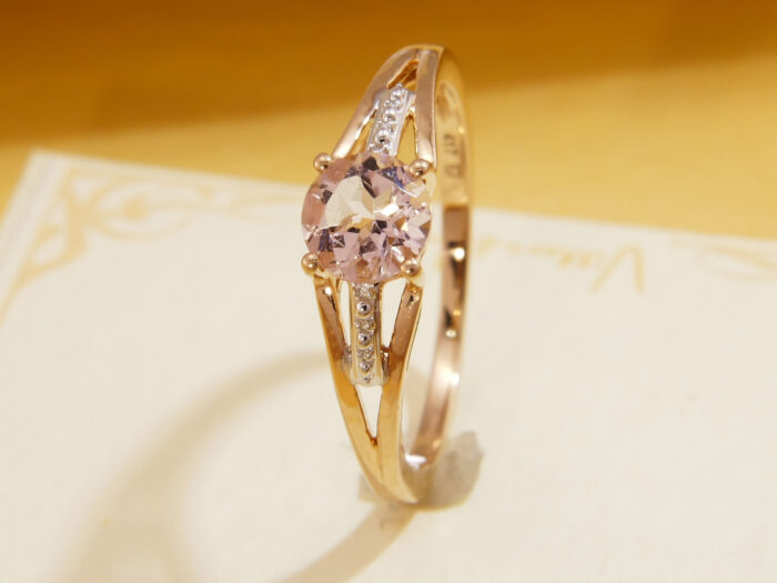 Romantic 1ct Morganite Solitaire Ring in 9ct Rose Gold Hallmarked 2008 5
