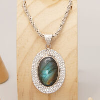 Vintage Labradorite Pendant Necklace in Heavy Sterling Silver + Silver Rope Chain 1