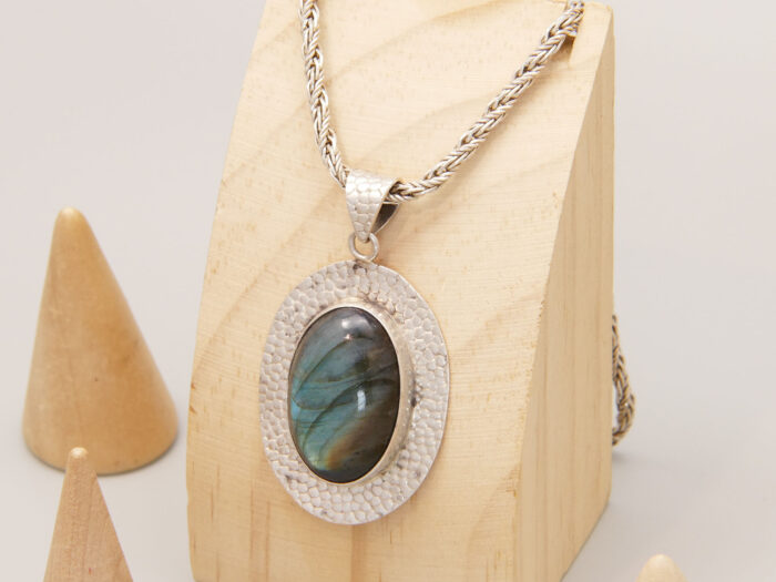 Vintage Labradorite Pendant Necklace in Heavy Sterling Silver + Silver Rope Chain 2