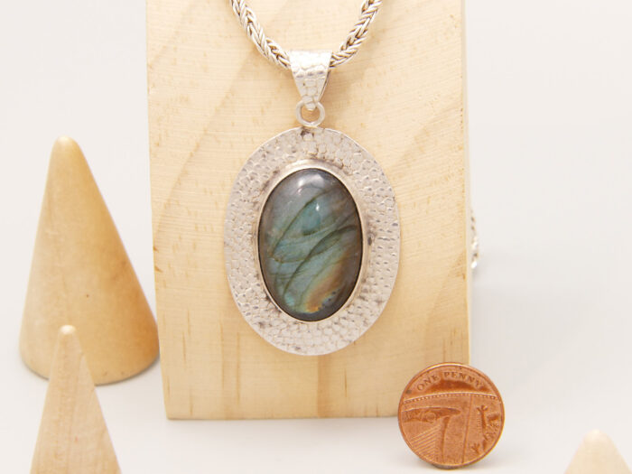 Vintage Labradorite Pendant Necklace in Heavy Sterling Silver + Silver Rope Chain 6