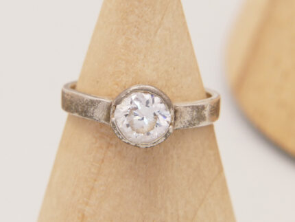 Vintage Zircon Solitaire Ring in Sterling Silver Thailand 3