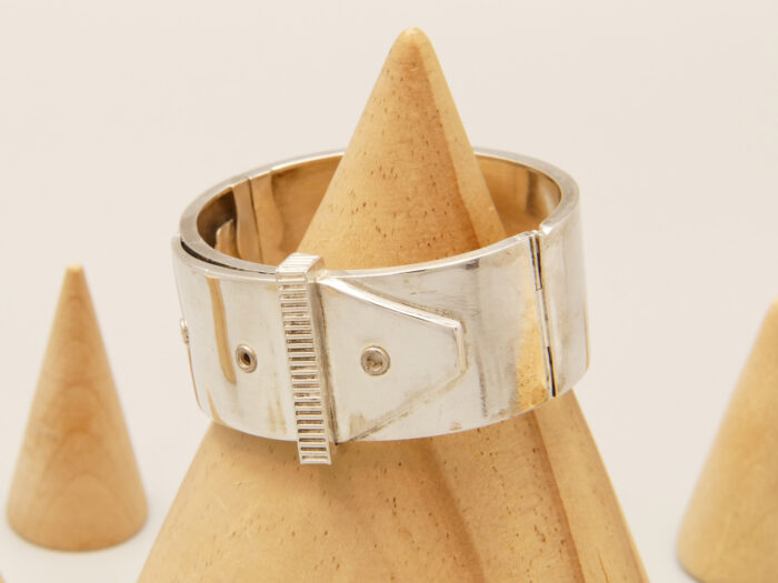 Victorian Belt Buckle Bangle Silver 3