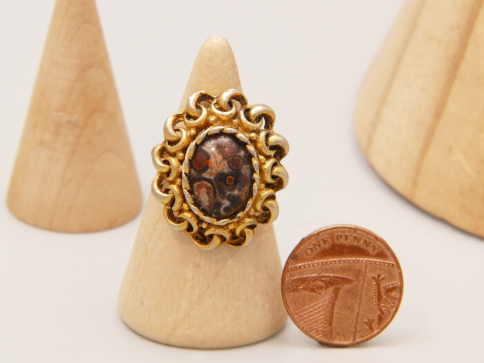 Antique Georgian Leopard Jasper Agate Filigree Ring in Gold Gilt 2