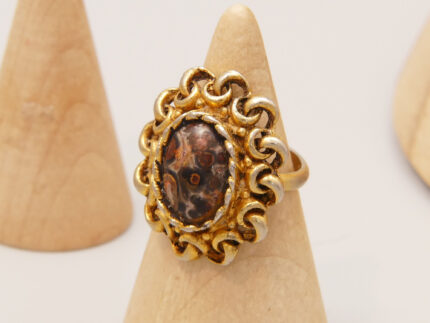 Antique Georgian Leopard Jasper Agate Filigree Ring in Gold Gilt 3