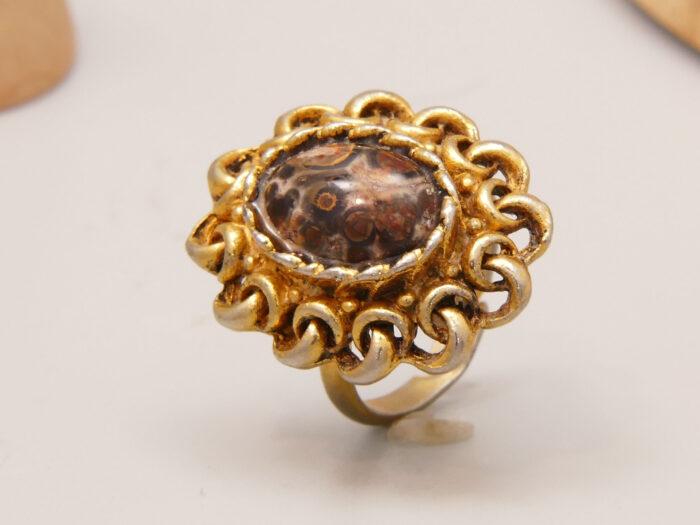 Antique Georgian Leopard Jasper Agate Filigree Ring in Gold Gilt 9