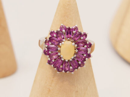 Vintage Opal & Garnet Daisy Statement Ring in Silver Sterling 1