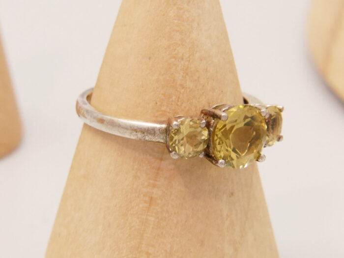 Vintage Peridot Trilogy Ring in Sterling Silver 5