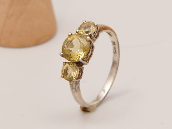 Vintage Peridot Trilogy Ring in Sterling Silver 9