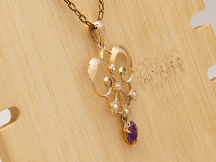 Art Nouveau Lavalier Pendant Amethyst Pearl 9ct Yellow Gold 7