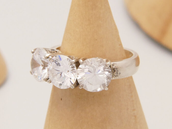 Sterling Silver Cubic Zirconia 3 Stone Travel Ring 3