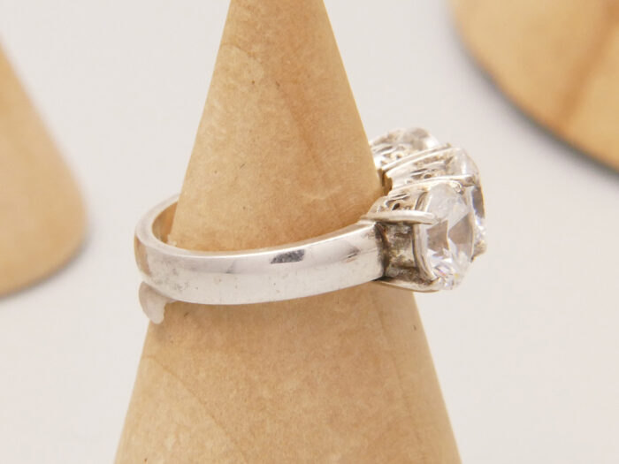 Sterling Silver Cubic Zirconia 3 Stone Travel Ring 5