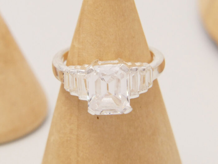 Sterling Silver Emerald Step Cut Cubic Zirconia Travel Ring 1