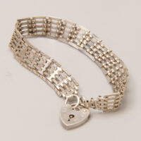 Vintage Diamond Cut 5 Bar Gate Chain Bracelet London 1979 8