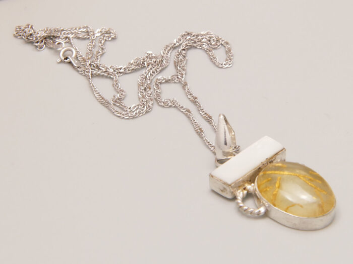 Vintage Italy Mother of Pearl Sterling Silver Pendant 10