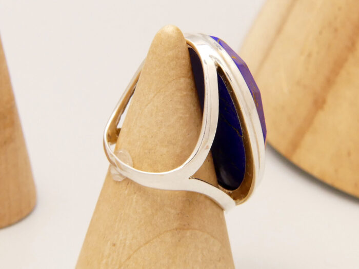 Vintage Large Oval Lapis Lazuli Statement Ring in Sterling Silver 6