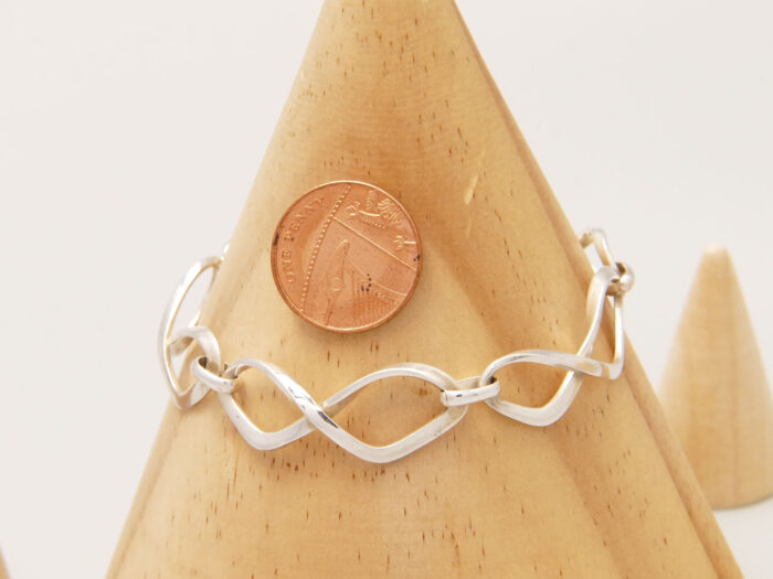 Vintage Sterling Silver Figure of Eight Fancy Link Chain Bracelet 1980s 3