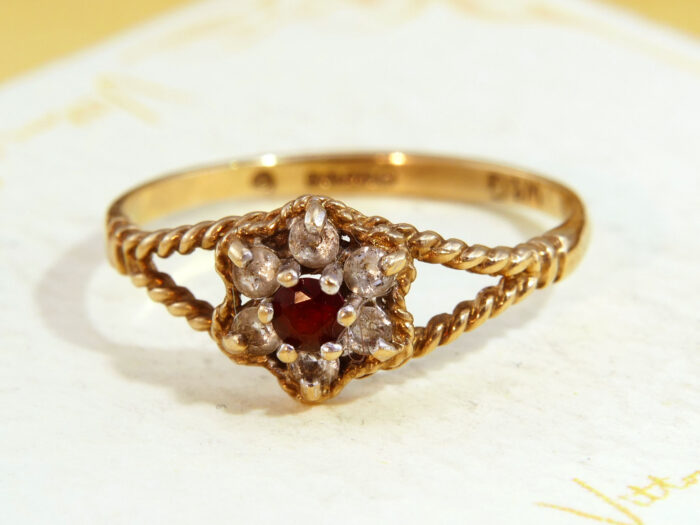 Garnet white Sapphire Daisy RingGold 1980 Diamond Alt 5