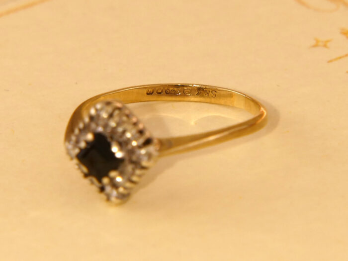 Vintage Childs Square Blue Sapphire Diamond 9ct Gold Ring London 1986 5