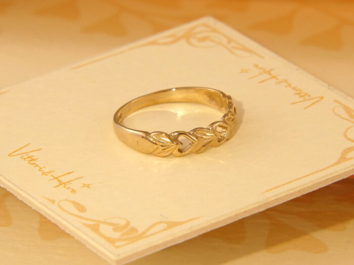 Vintage Friendship Band Ring 9ct Solid Gold Hearts Motif 1991 3