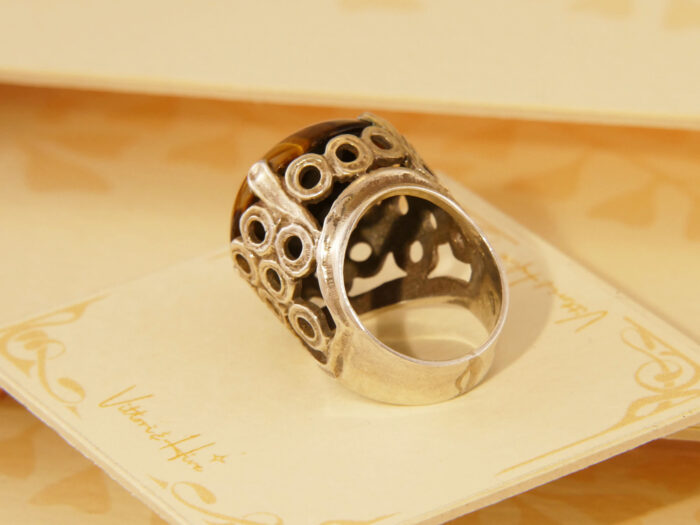 Vintage Modernist Round Tigers Eye Solid Silver Ring Hallmark 1977 3