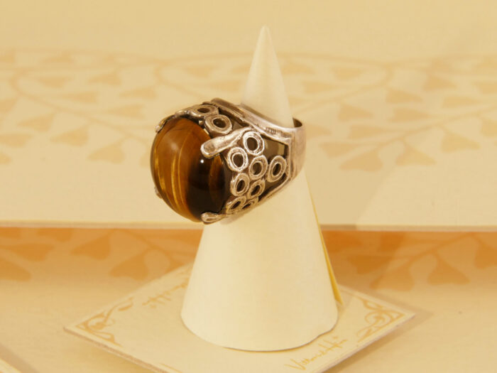 Vintage Modernist Round Tigers Eye Solid Silver Ring Hallmark 1977 7