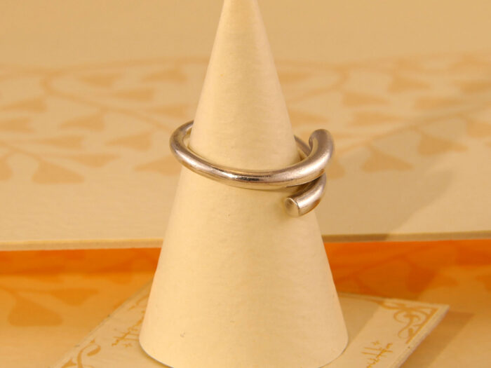 Vintage Modernist Thick Solid 830 Silver Band Ring 1970s 3