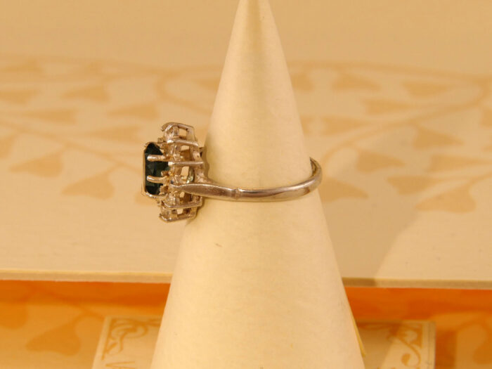 Vintage Sterling Silver Halo Cluster Travel Ring – Blue & Clear Paste 3