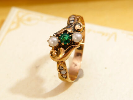 Demantoid Garnet Freshwater Pearl 18K Yellow Gold Ring Early Victorian 5