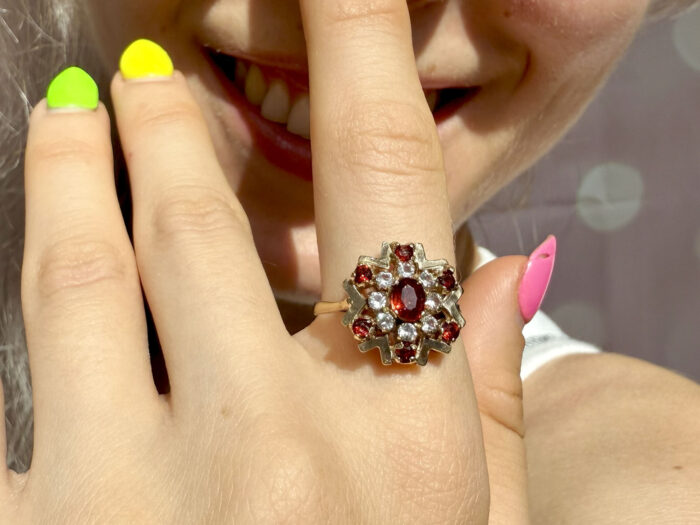 Garnet & Sapphire Snowflake Cluster Yellow Gold Ring 1969 3