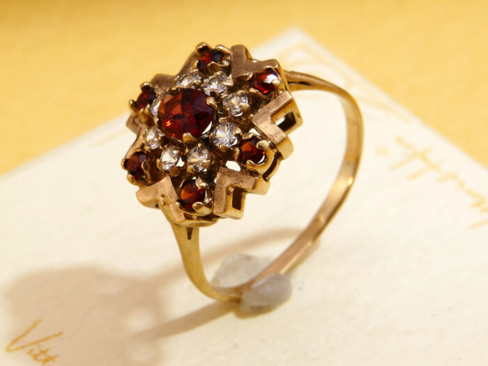 Vintage Garnet Sapphire Snowflake Cluster Yellow Gold Ring 1969 6